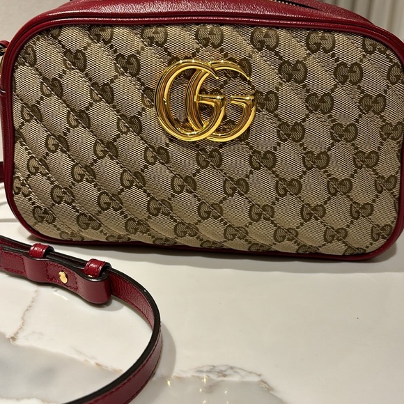 ☘️SOLD☘️ GUCCI Marmont Canvas Bag - Picture 2 of 6